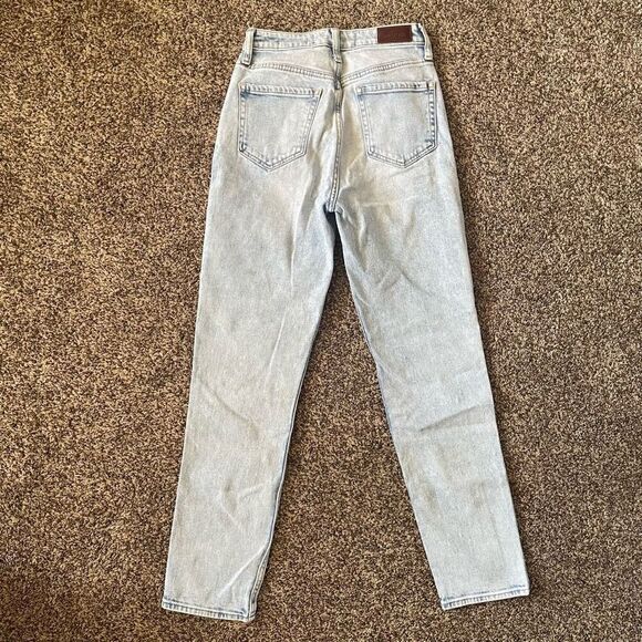 Hollister ultra high rise mom jean women’s size 25 - Picture 8 of 9